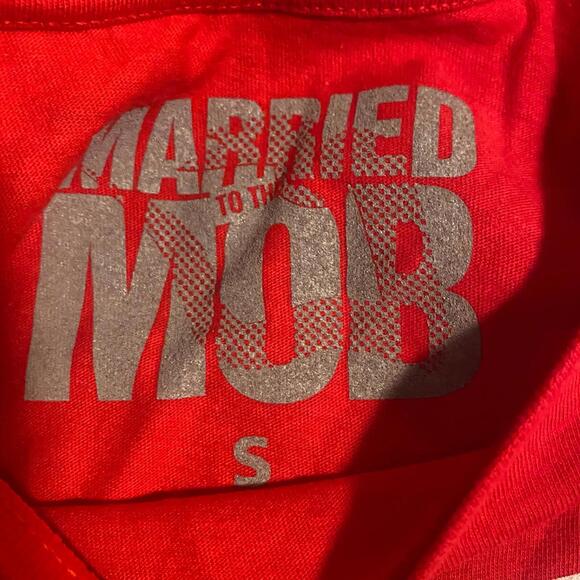 Vintage New married to the mob clover 1982 t-shirt Size Small - Picture 3 of 3